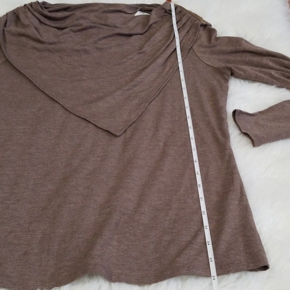 Premise long sleeves brown zipper top. Size L - Picture 8 of 8